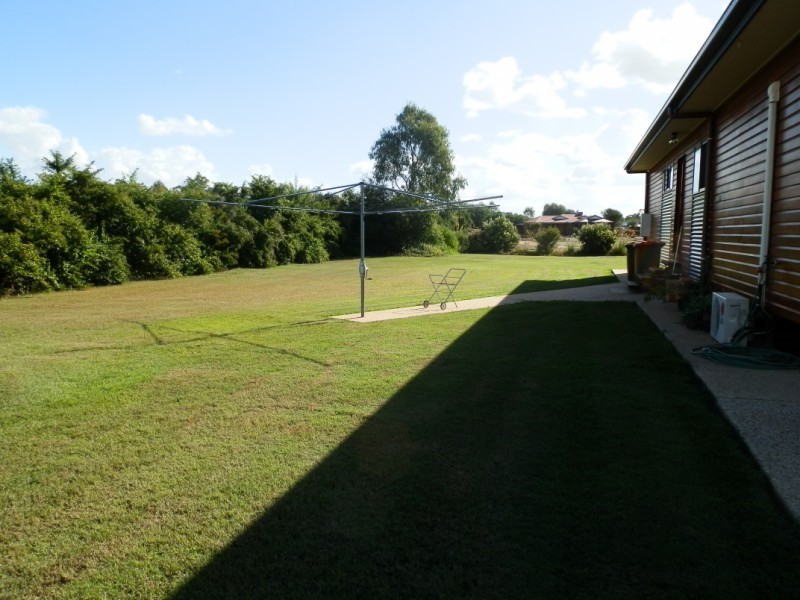 40 Edgewood Drive, Emerald QLD 4720