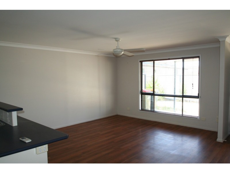 3/6 Burn Street, Capella QLD 4723