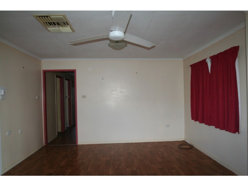 12 Zircon Avenue, Emerald QLD 4720