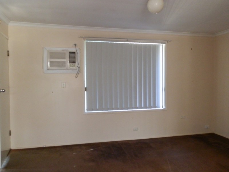 2 Moody Street, Emerald QLD 4720