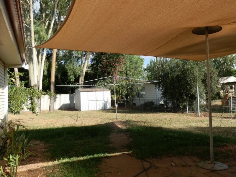2 Moody Street, Emerald QLD 4720
