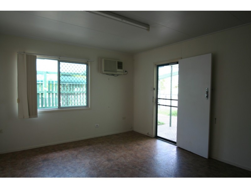 1/40 Old Airport Drive, Emerald QLD 4720