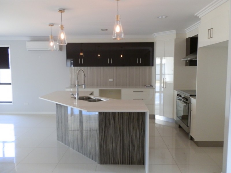 14 Maranda Street, Emerald QLD 4720