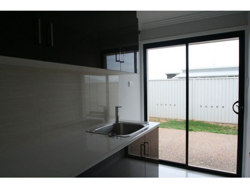 14 Maranda Street, Emerald QLD 4720