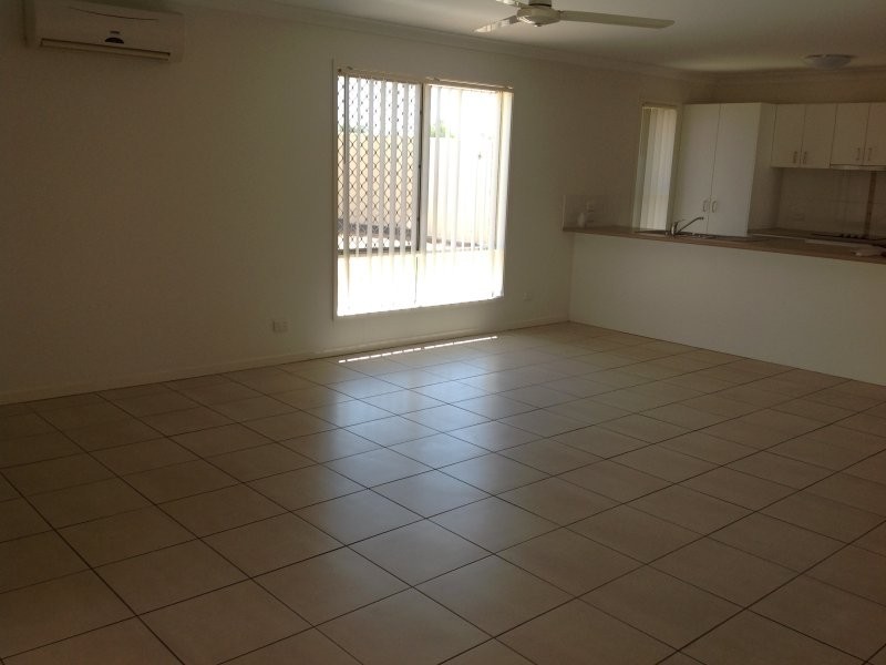 2 Lakeside Drive, Emerald QLD 4720