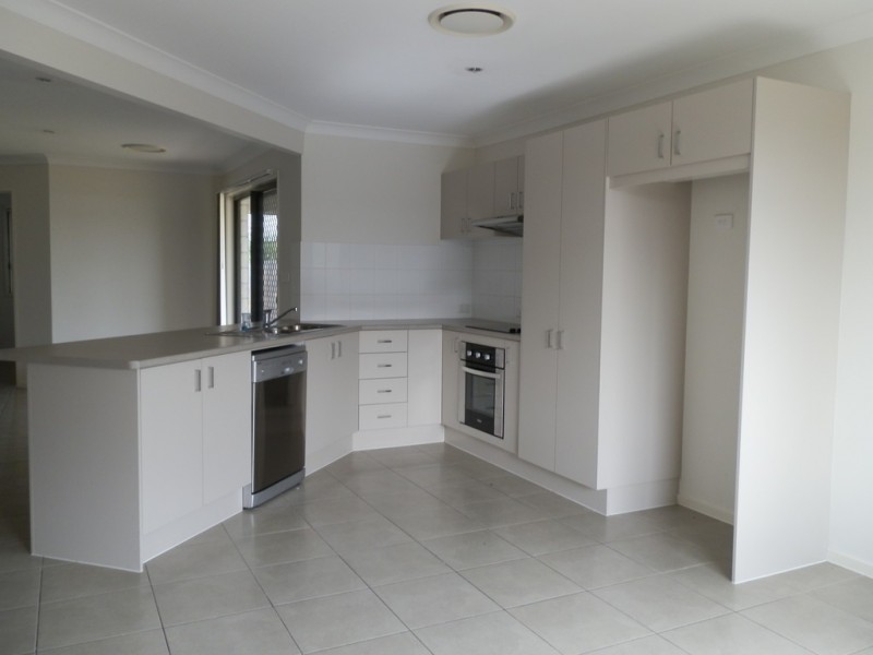 31 Scenic Drive, Emerald QLD 4720