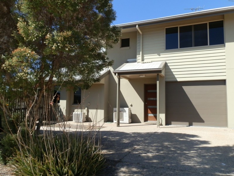 2/2 Guy Street, Emerald QLD 4720