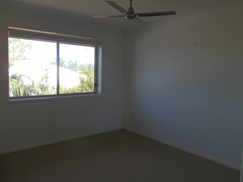 2/2 Guy Street, Emerald QLD 4720