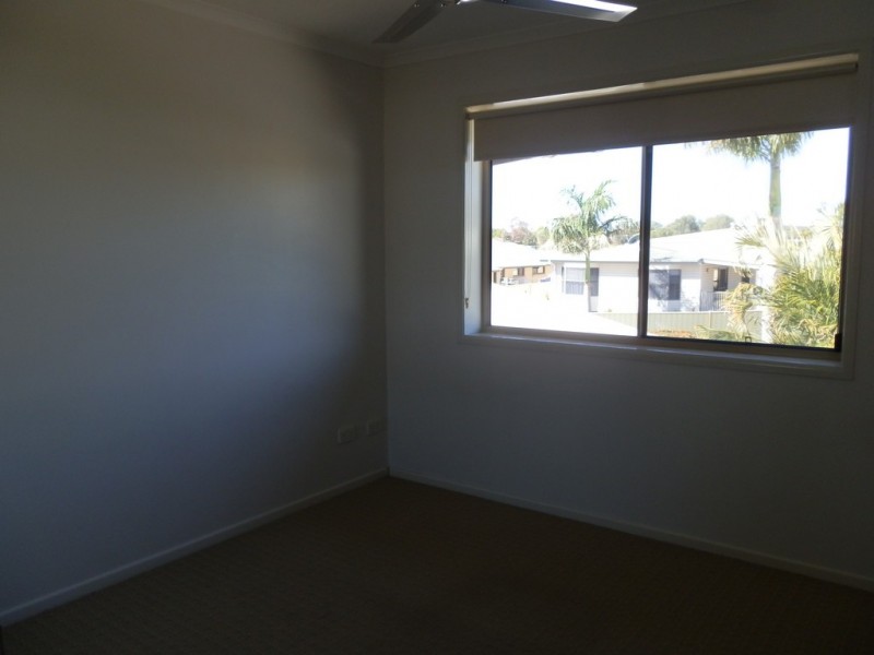 2/2 Guy Street, Emerald QLD 4720