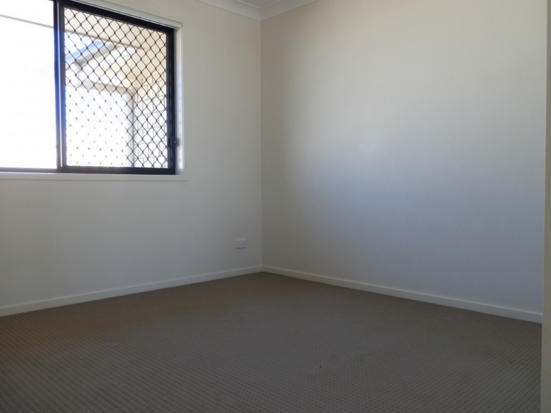 7 Lightening Street, Emerald QLD 4720
