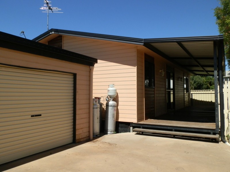 1/212 Borilla Street, Emerald QLD 4720