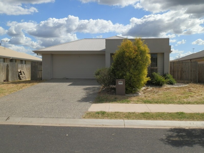 18 Amber Street, Emerald QLD 4720