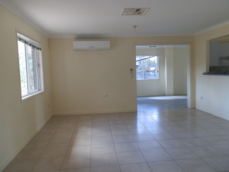 18 Barry Street, Emerald QLD 4720