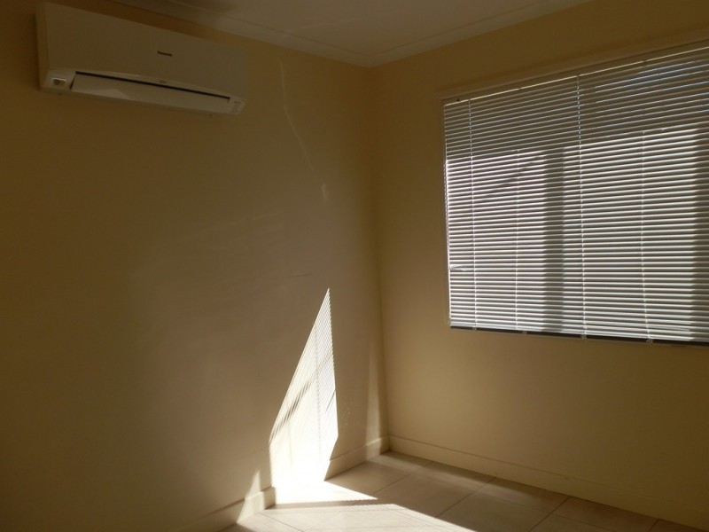 18 Barry Street, Emerald QLD 4720