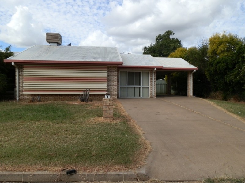 6 Edmonston Drive, Emerald QLD 4720