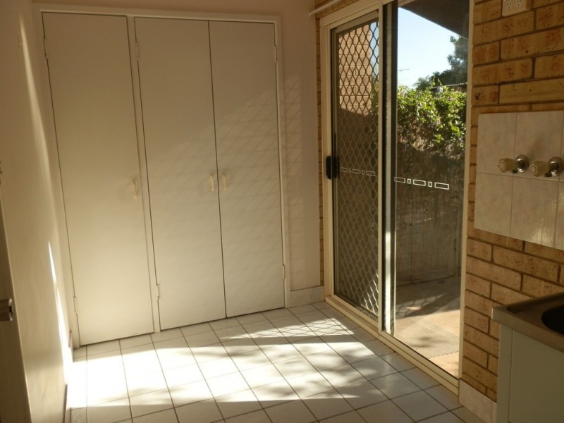 2/165 Opal Street, Emerald QLD 4720