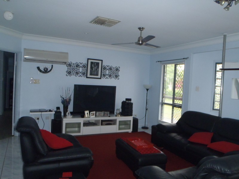 4 Campbell Ford Drive, Emerald QLD 4720