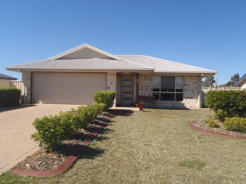 34 Blue Gums Drive, Emerald QLD 4720