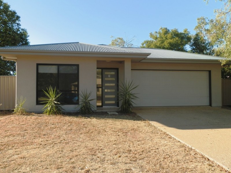 3 Paperbark Place, Emerald QLD 4720