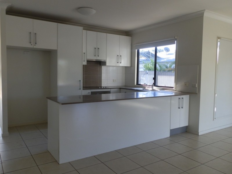 3 Paperbark Place, Emerald QLD 4720