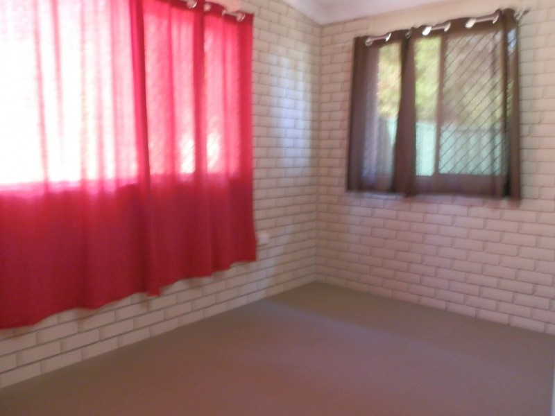 1/24 Diamond Avenue, Emerald QLD 4720