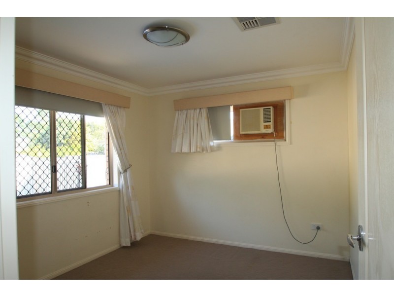 63 Crinum Crescent, Emerald QLD 4720
