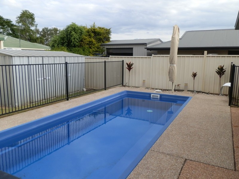 63 Crinum Crescent, Emerald QLD 4720