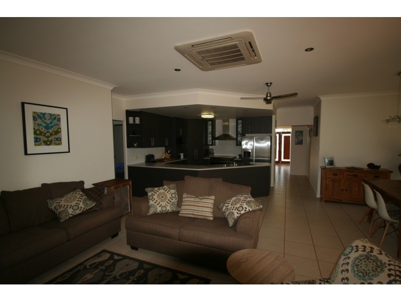 4 Stephanie Court, Emerald QLD 4720