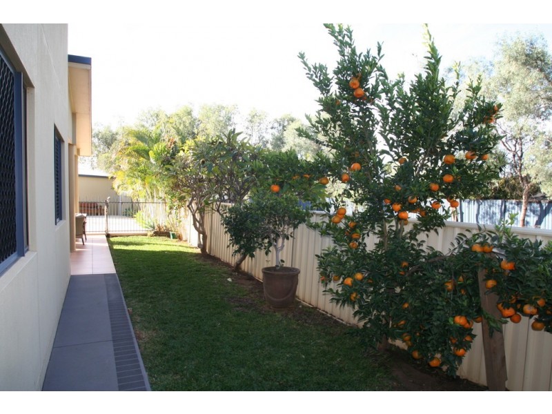 4 Stephanie Court, Emerald QLD 4720