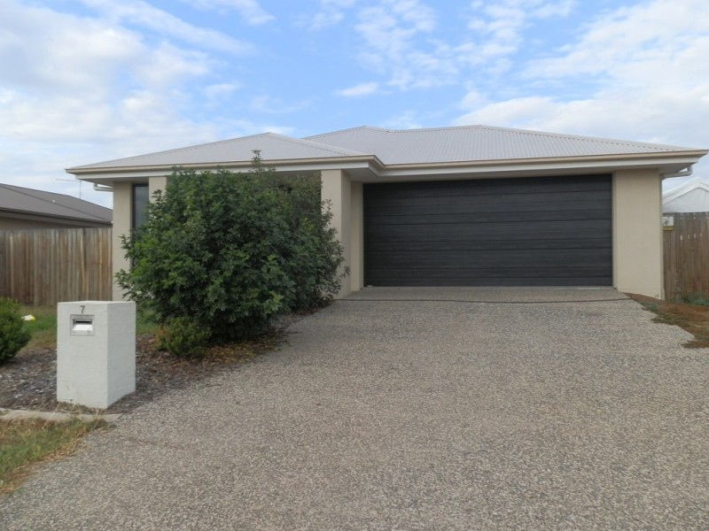 7 Jade Street, Emerald QLD 4720