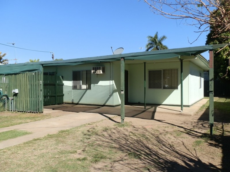 2/40 Old Airport Drive, Emerald QLD 4720