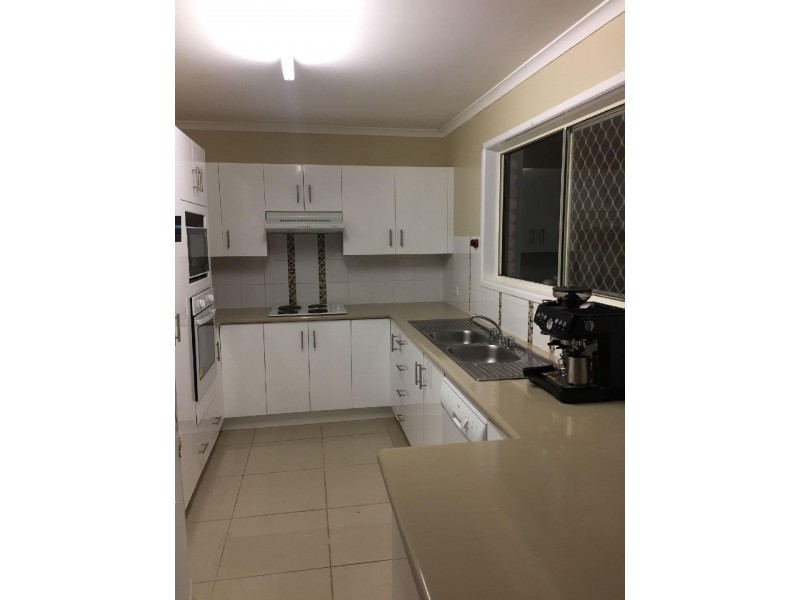 1 Grant Place, Emerald QLD 4720
