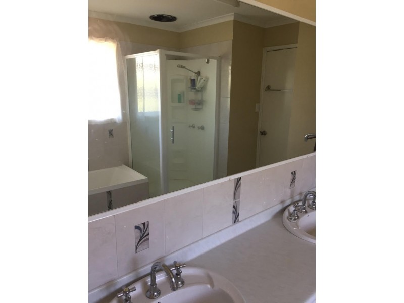 1 Grant Place, Emerald QLD 4720
