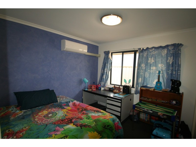 14 Callaghan Street, Emerald QLD 4720