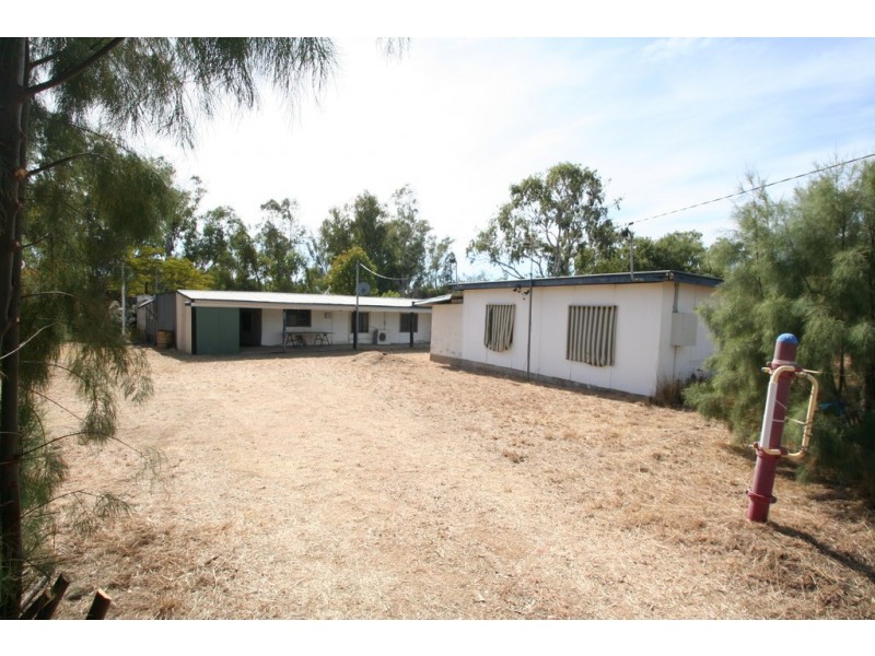 4 Katey Lane, Rubyvale QLD 4702