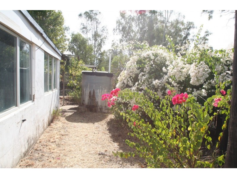 4 Katey Lane, Rubyvale QLD 4702