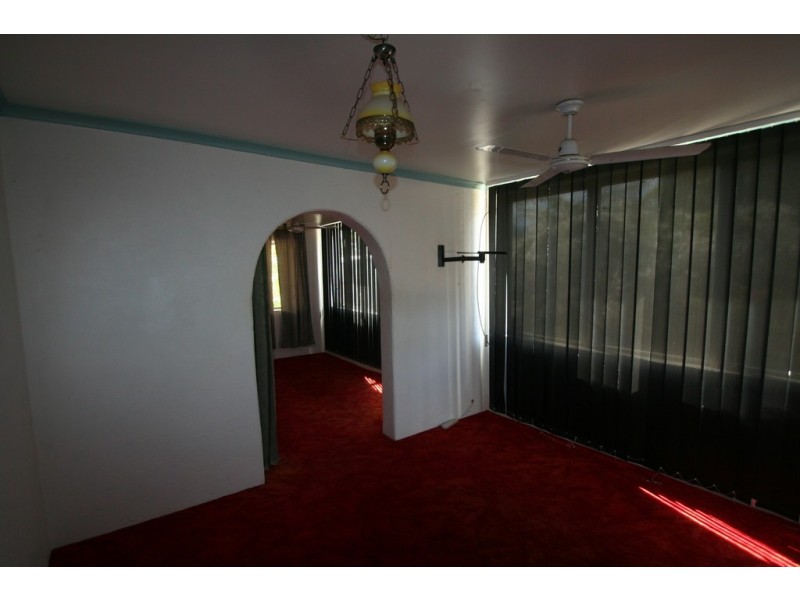 4 Katey Lane, Rubyvale QLD 4702