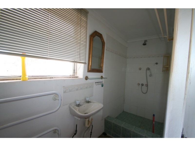 4 Katey Lane, Rubyvale QLD 4702