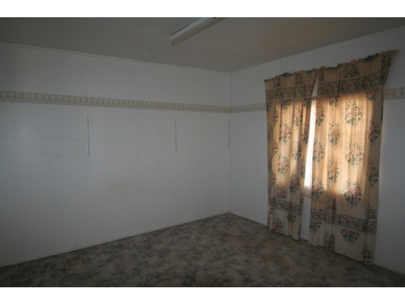 4 Katey Lane, Rubyvale QLD 4702