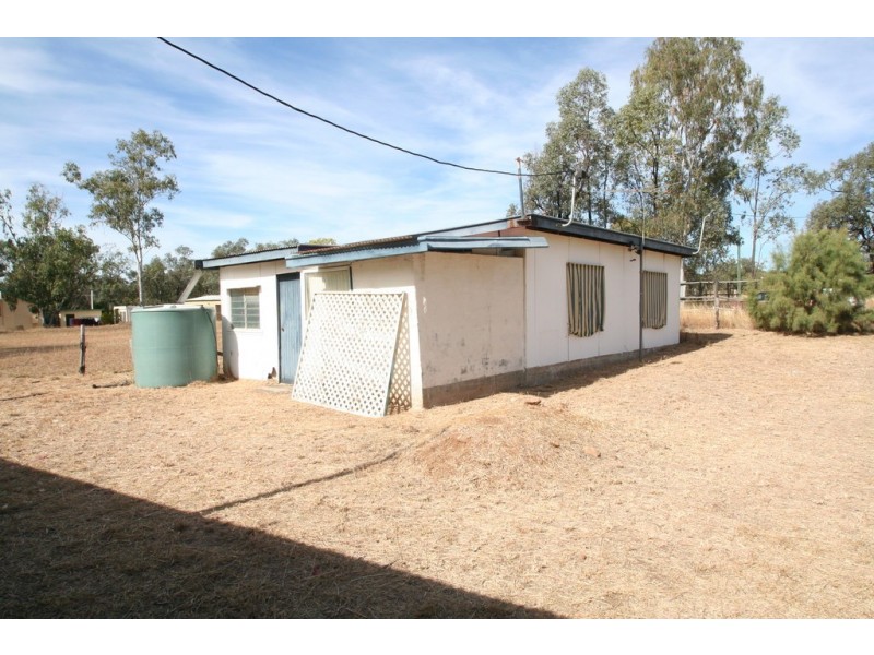 4 Katey Lane, Rubyvale QLD 4702