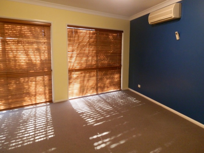 1 Fig Tree Court, Emerald QLD 4720