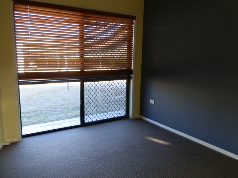 1 Fig Tree Court, Emerald QLD 4720