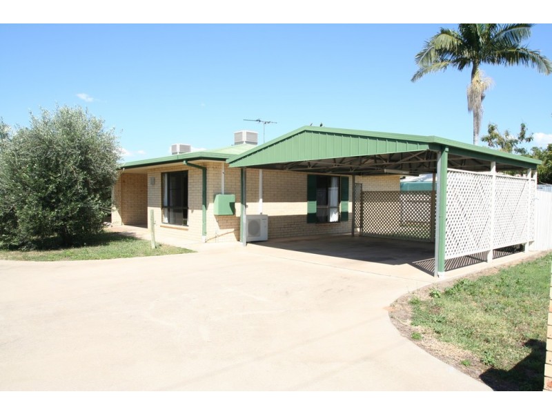 1/98 Baker Street, Emerald QLD 4720