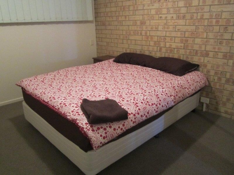 2/143 Egerton Street, Emerald QLD 4720