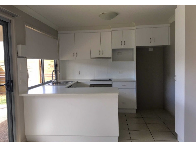 4/44 Kassidy Drive, Emerald QLD 4720