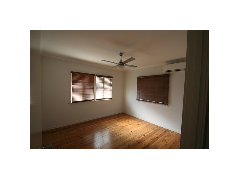 6 Edwards Place, Emerald QLD 4720