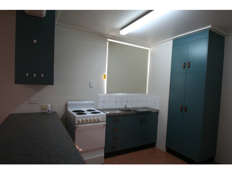 Unit 4/53 Dundas Street, Emerald QLD 4720