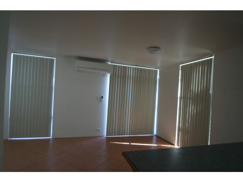 Unit 4/53 Dundas Street, Emerald QLD 4720