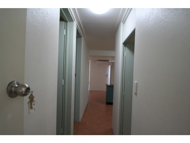 Unit 4/53 Dundas Street, Emerald QLD 4720