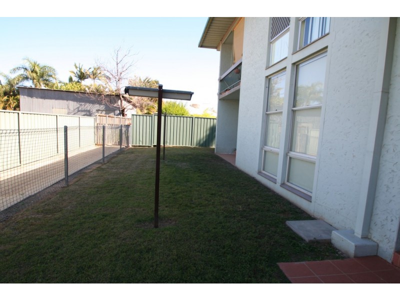 Unit 4/53 Dundas Street, Emerald QLD 4720